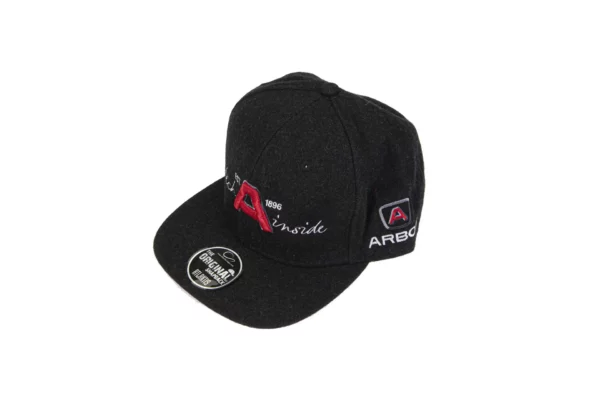 Oryginalna czapka z daszkiem czarna o numerze katalogowym 06431091 firmy Arbos.