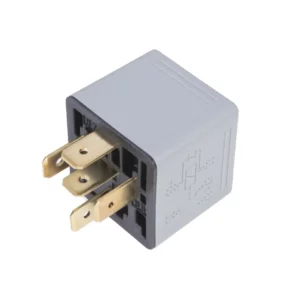 Oryginalny przekaźnik o numerze katalogowym D45070089