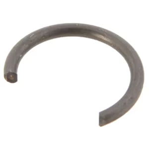 Oryginalny pierścień zabezpieczający marki Massey Ferguson o numerze katalogowym 898306M1 stosowany w ciągnikach rolniczych marki Massey Ferguson.