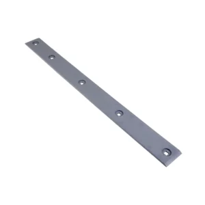Oryginalna listwa ślizgowa przenośnika pochyłego o wymiarach 670 x 60 x 7 mm i numerze katalogowym 650686.02, stosowana w kombajnach zbożowych marki Claas.