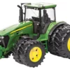 Bruder Ciągnik John Deere 7930 z bliźniaczymi oponami