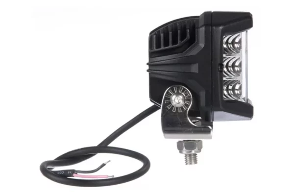 Towar Lampa robocza LED, kwadratowa, 30W 2850 lm 10/30V światło krótkie z wiązką punktową Combo 15 LED Towar