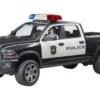 Bruder Dodge policyjny RAM 2500 z policjantem