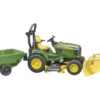 Bruder Kosiarka samojezdna John Deere z przyczepą i ogrodnikiem
