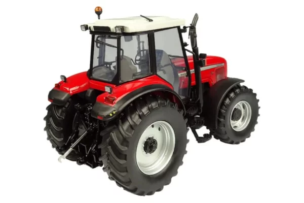 Universal Hobbies Ciągnik Massey Ferguson 8220 Xtra