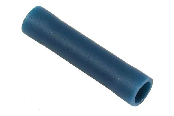 Końcówka kablowa z niebieską osłonką