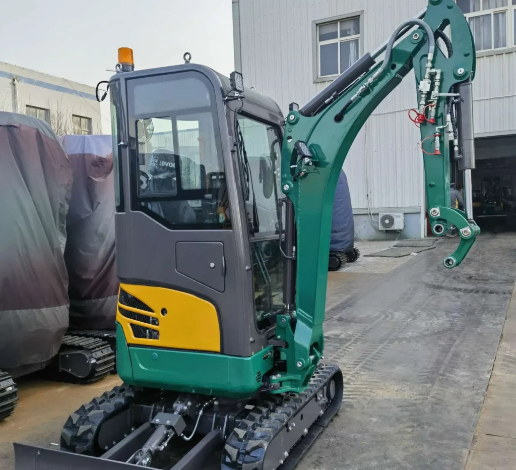 mini-koparka-lovol-korbanek_3